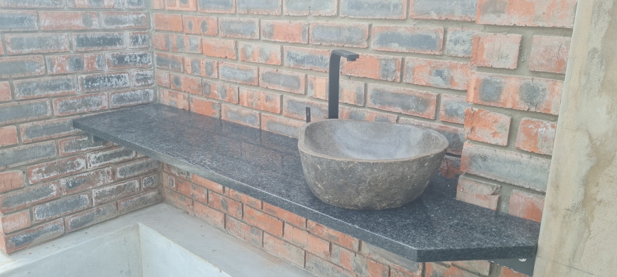 4 Bedroom Property for Sale in Mossel Bay Central Western Cape